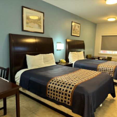Texas Inn And Suites City Center At University Dr. Edinburg Ngoại thất bức ảnh