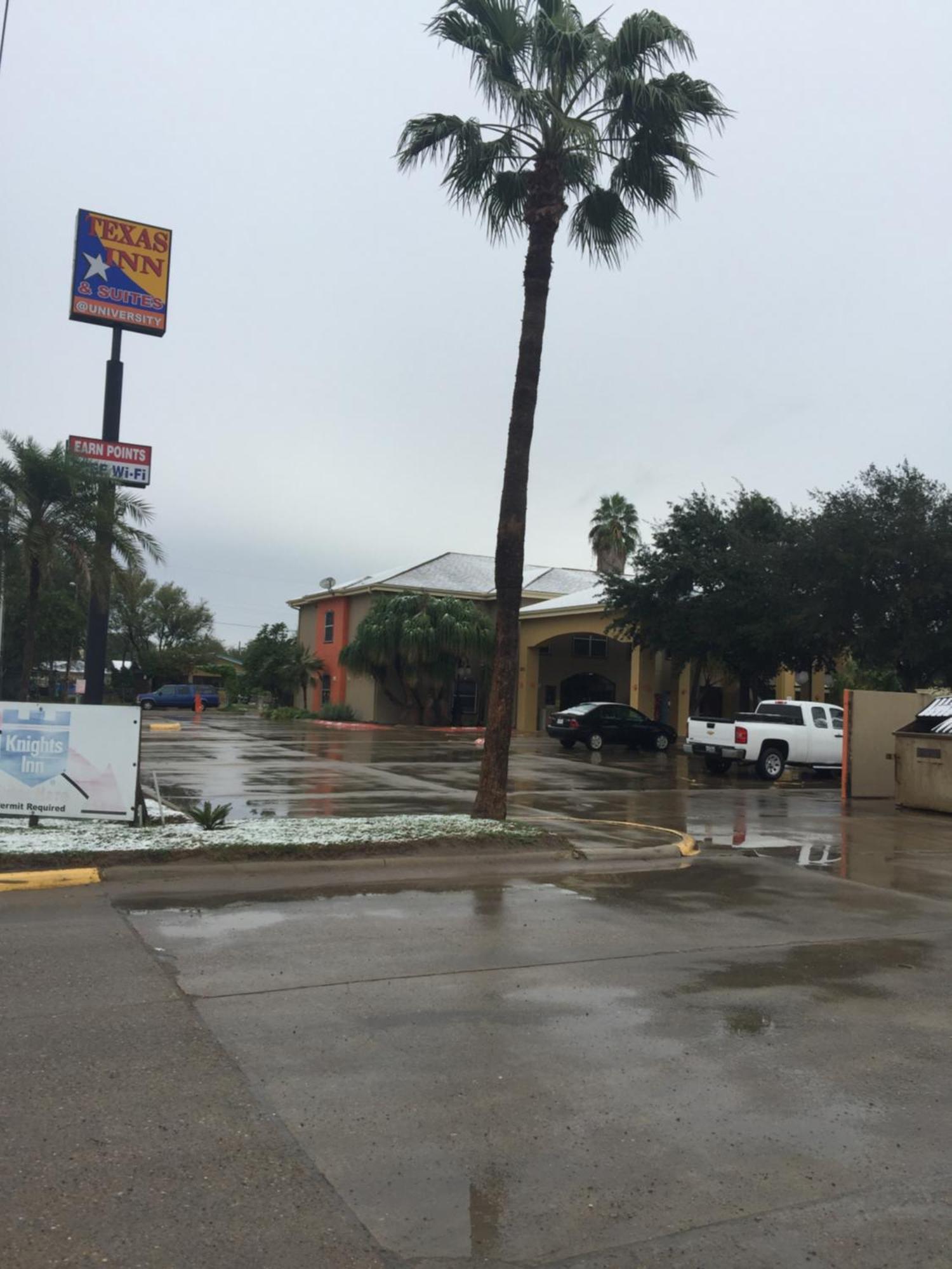 Texas Inn And Suites City Center At University Dr. Edinburg Ngoại thất bức ảnh