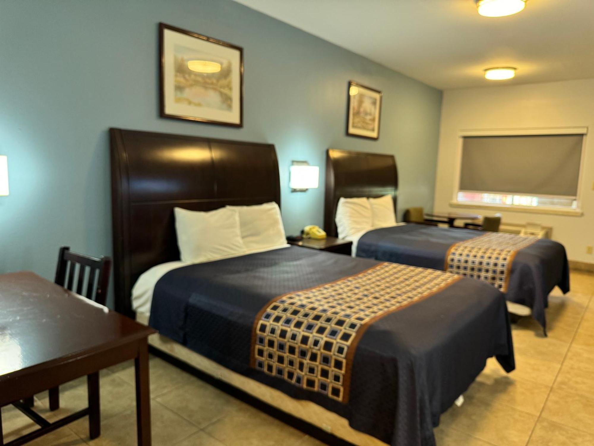 Texas Inn And Suites City Center At University Dr. Edinburg Ngoại thất bức ảnh