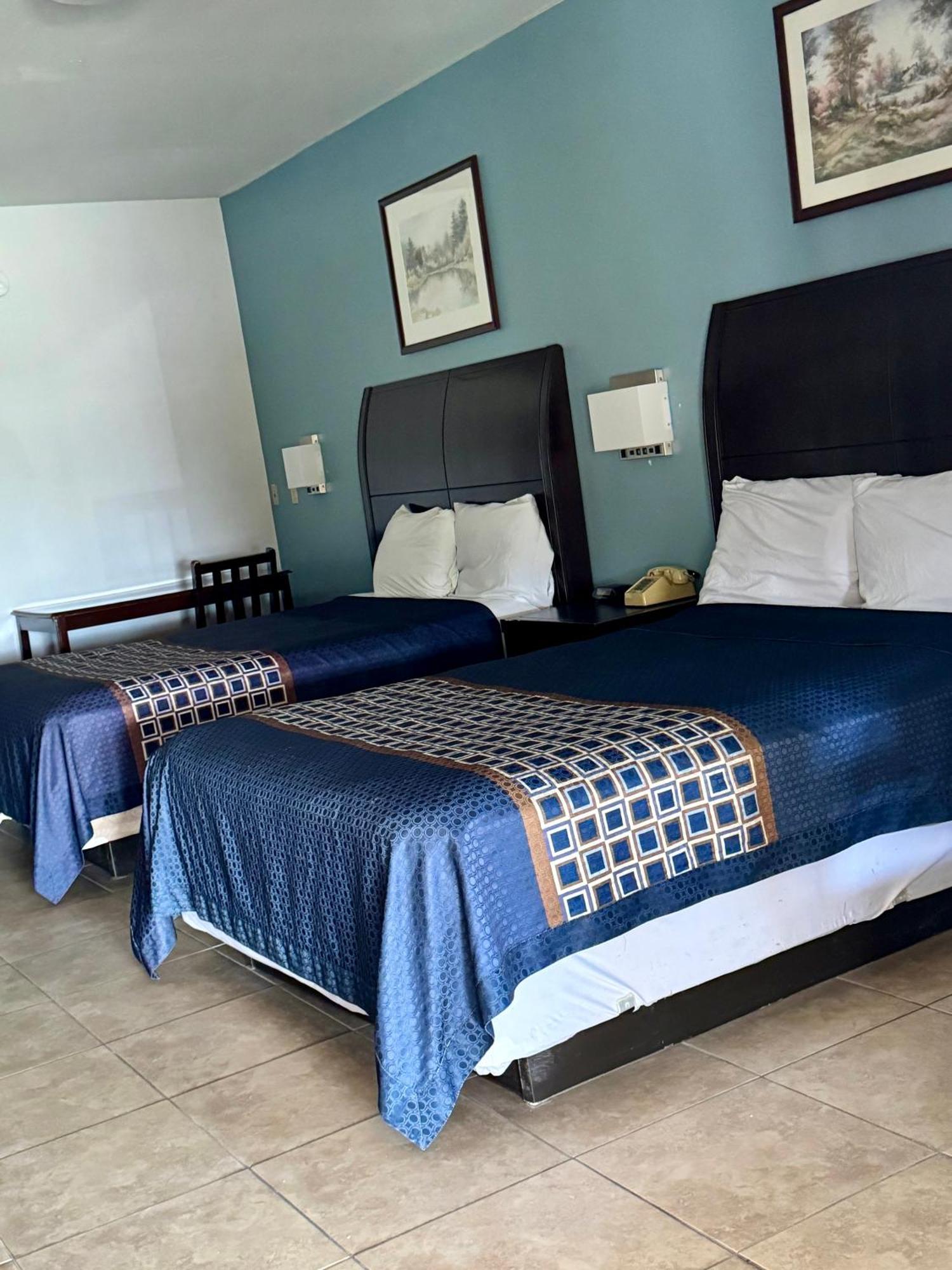Texas Inn And Suites City Center At University Dr. Edinburg Ngoại thất bức ảnh