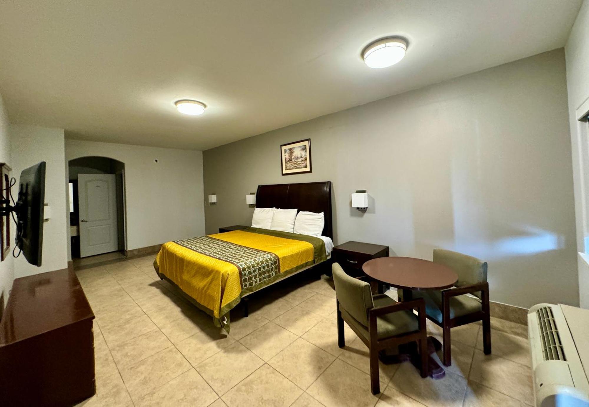 Texas Inn And Suites City Center At University Dr. Edinburg Ngoại thất bức ảnh