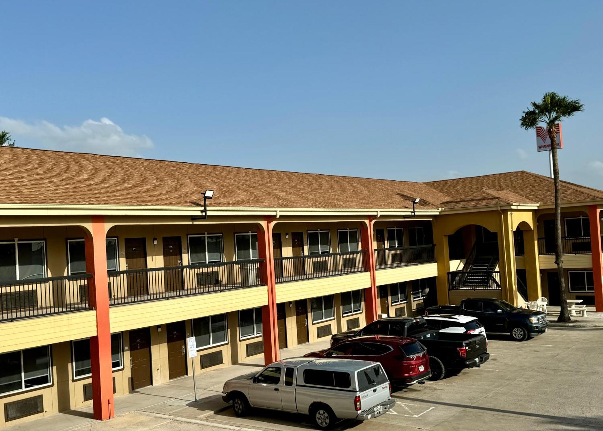 Texas Inn And Suites City Center At University Dr. Edinburg Ngoại thất bức ảnh