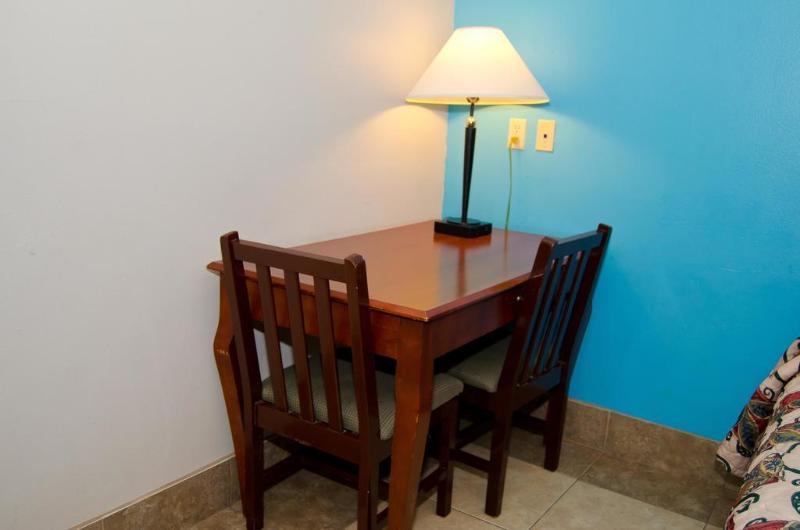 Texas Inn And Suites City Center At University Dr. Edinburg Ngoại thất bức ảnh
