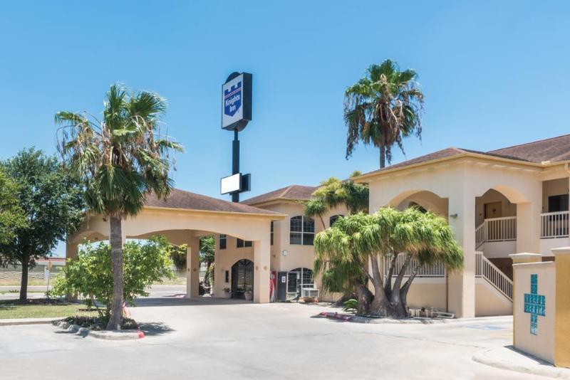 Texas Inn And Suites City Center At University Dr. Edinburg Ngoại thất bức ảnh